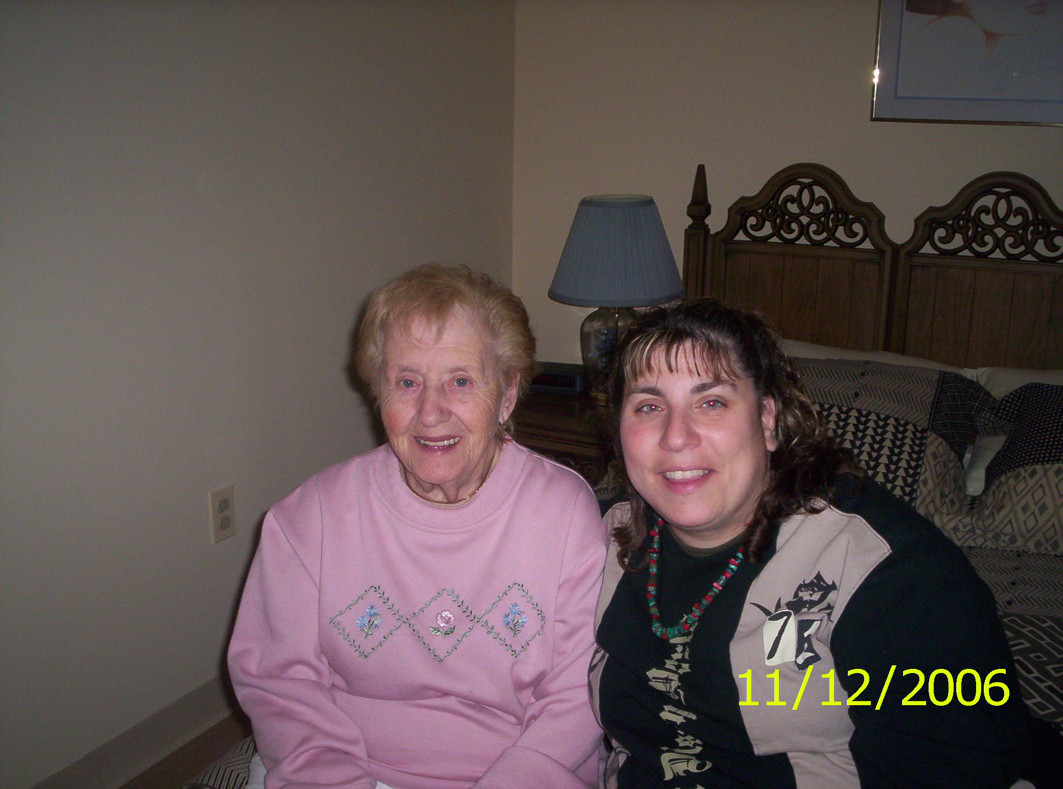 2006-11-12 19-18-23130.JPG